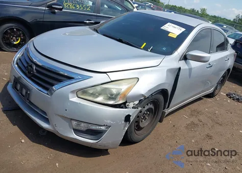 2015 Nissan Altima 2.5 S from USA, damaged, VIN 1N4AL3AP0FC267029
